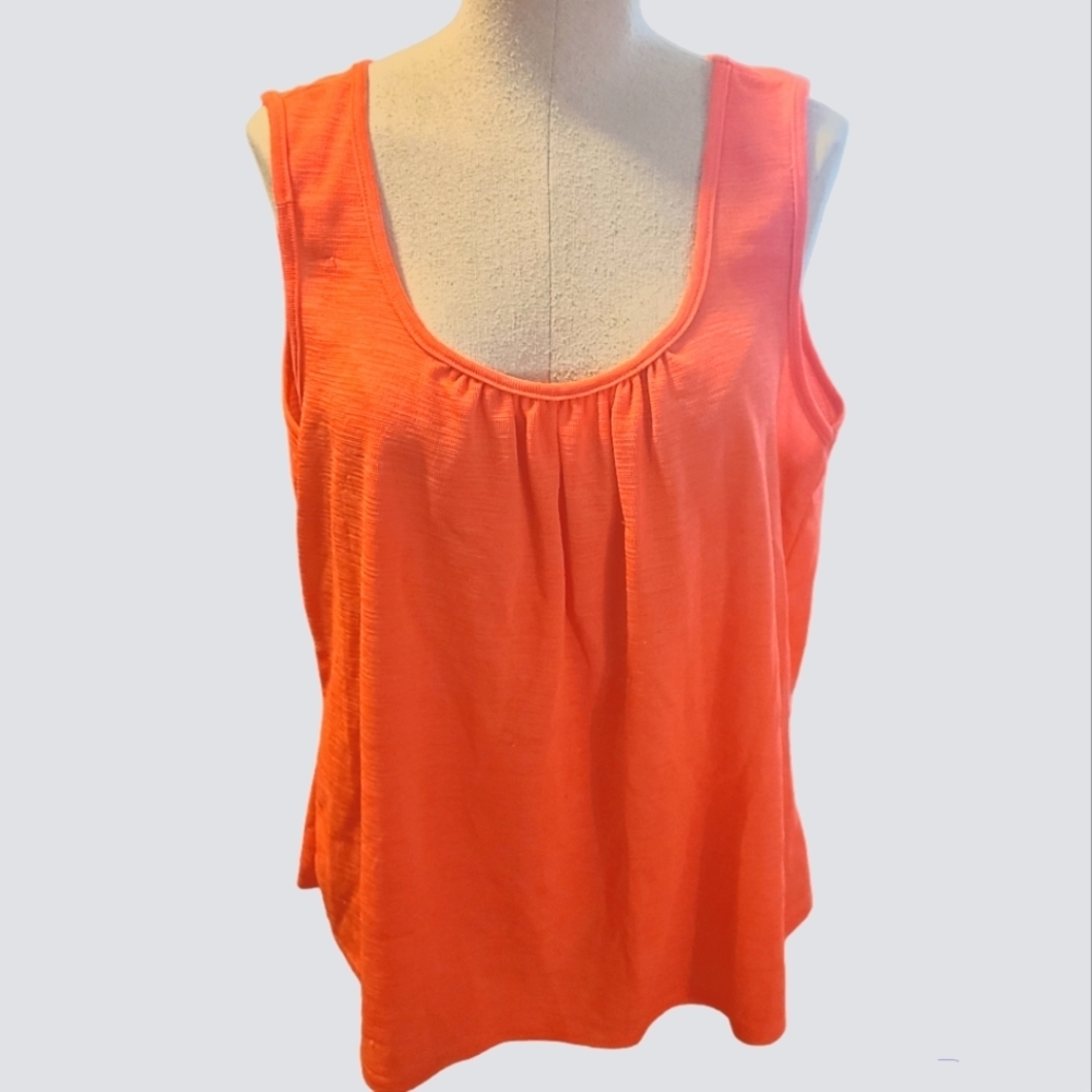 TOTO, bright orange Tank top. Keyhole, beachy,comfy,casual,atheletic